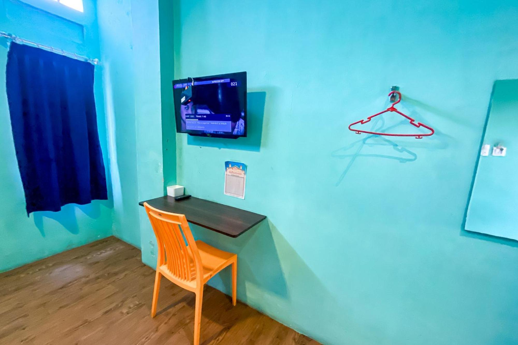 Reddoorz At Sentosa Jaya Helvetia Hotel Медан Екстериор снимка