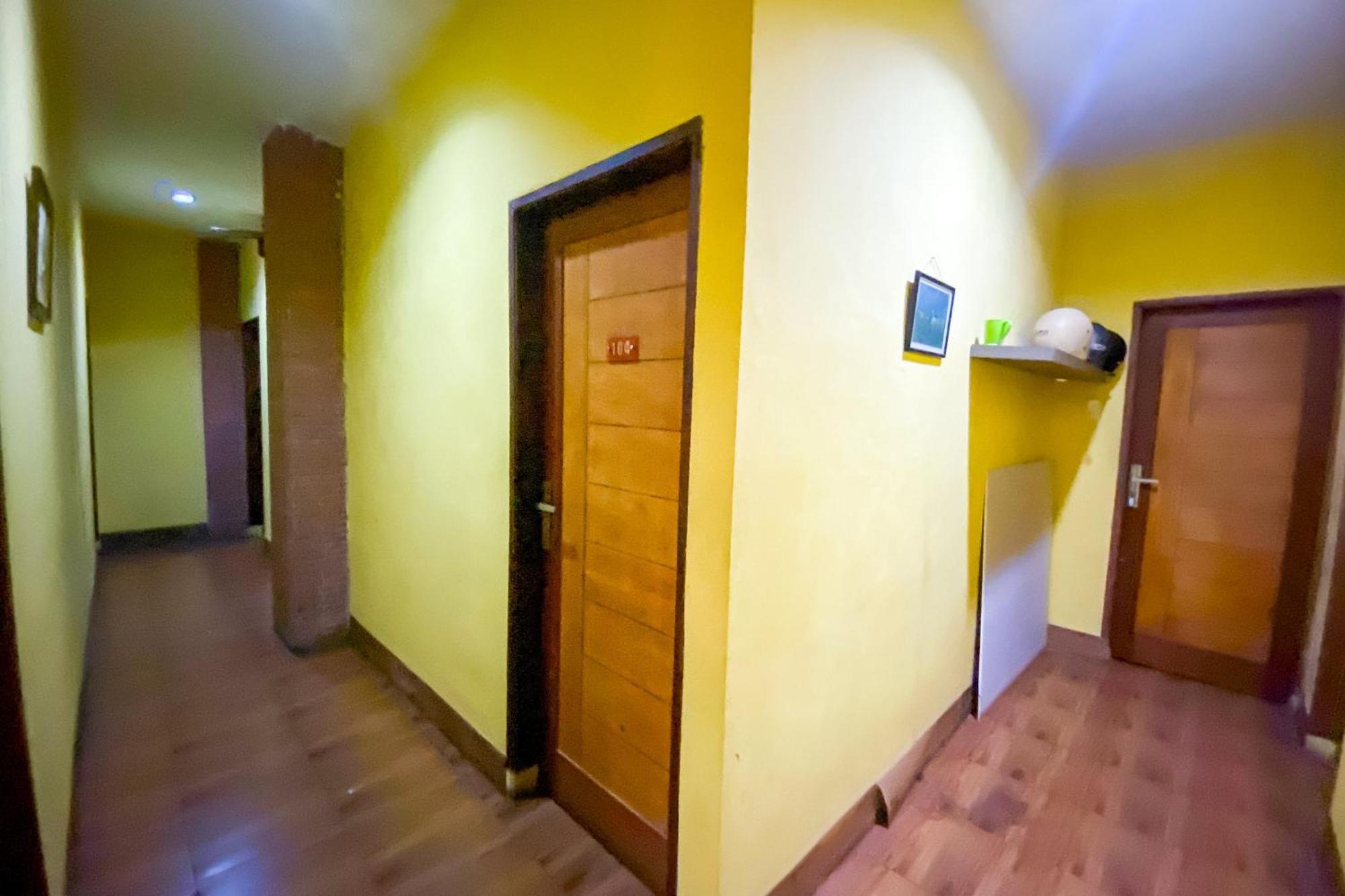 Reddoorz At Sentosa Jaya Helvetia Hotel Медан Екстериор снимка